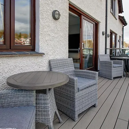 Luxury Townhouse At Windermere Marina Village *