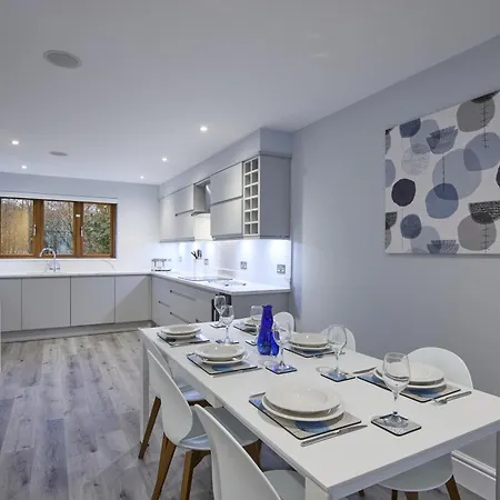 Luxury Townhouse At Windermere Marina Village Bowness-on-Windermere