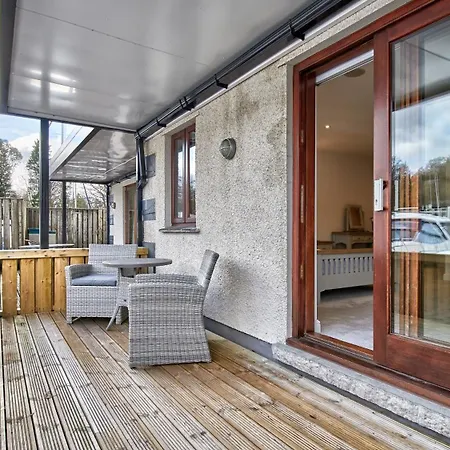 Luxury Townhouse At Windermere Marina Village Боунес-он-Уиндермер