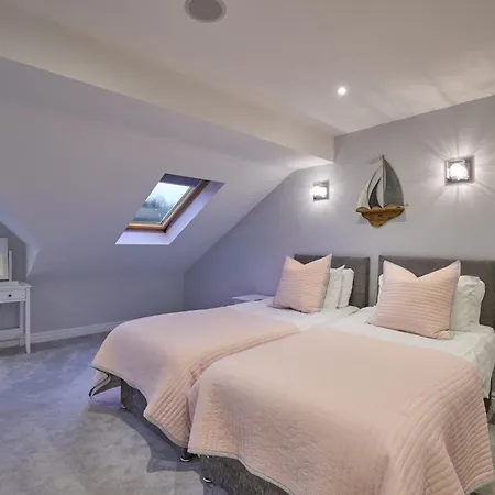 Luxury Townhouse At Windermere Marina Village Боунес-он-Уиндермер