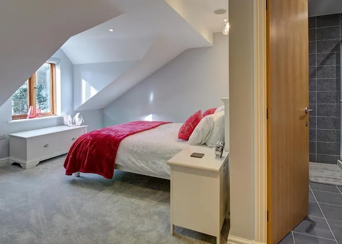 Luxury Townhouse At Windermere Marina Village Дом отдыха Боунес-он-Уиндермер