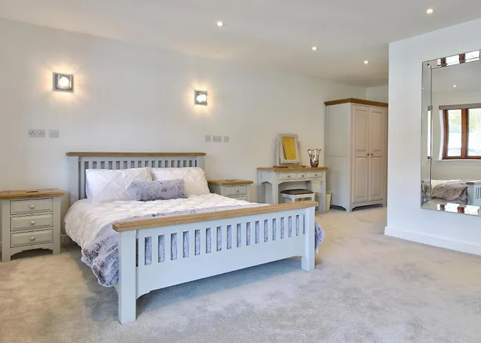 Luxury Townhouse At Windermere Marina Village